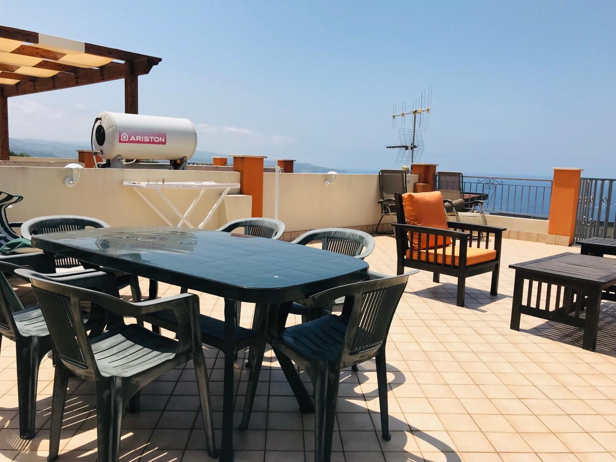 Borgonovo Penthouse 13P Villa Pizzo  Luaran gambar